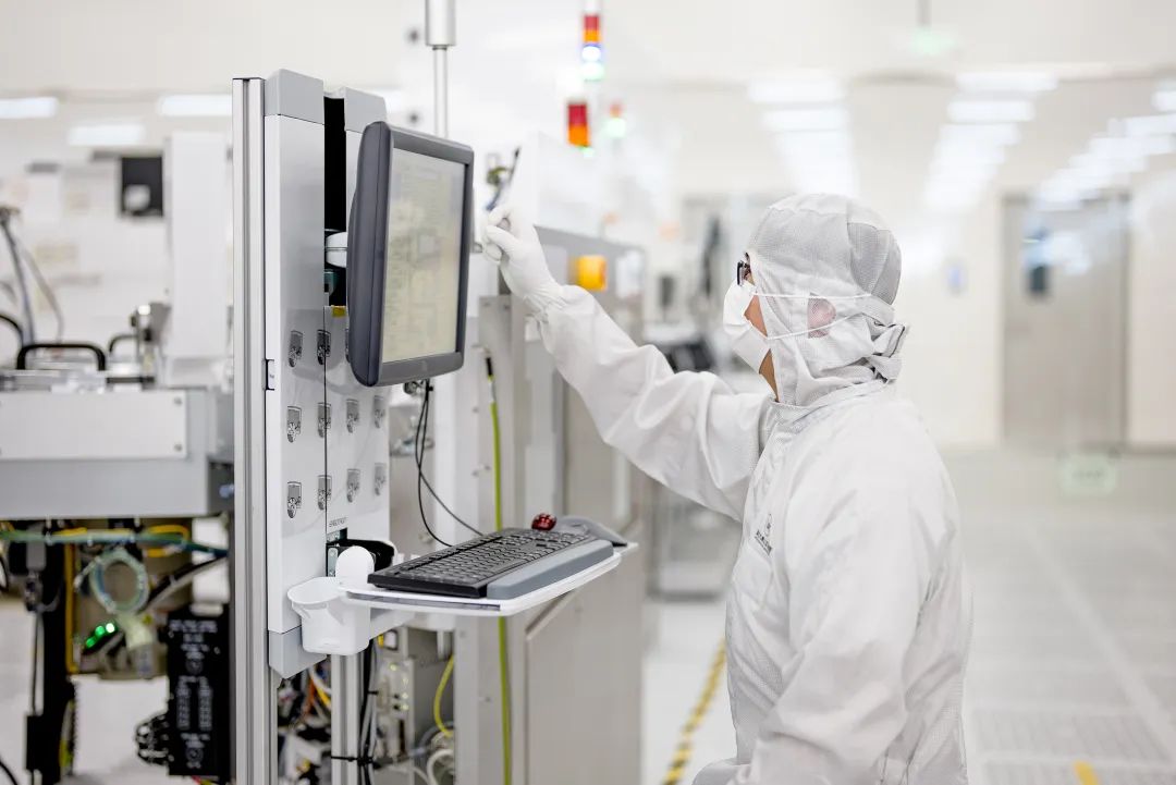 點(diǎn)燃創(chuàng)新增長(zhǎng)的強(qiáng)勁引擎!經(jīng)濟(jì)日?qǐng)?bào)調(diào)研各地新質(zhì)生產(chǎn)力發(fā)展&rarr;|數(shù)字經(jīng)濟(jì)