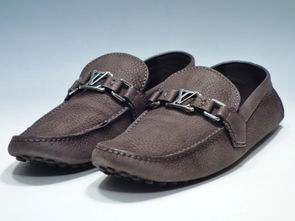 日本鞋履購物全攻略 代購、新品價格、二手市場與熱門商品